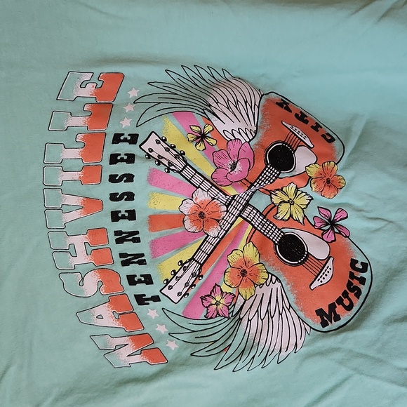 Nashville Tenessee Girls Graphic tshirt - Picture 2 of 3